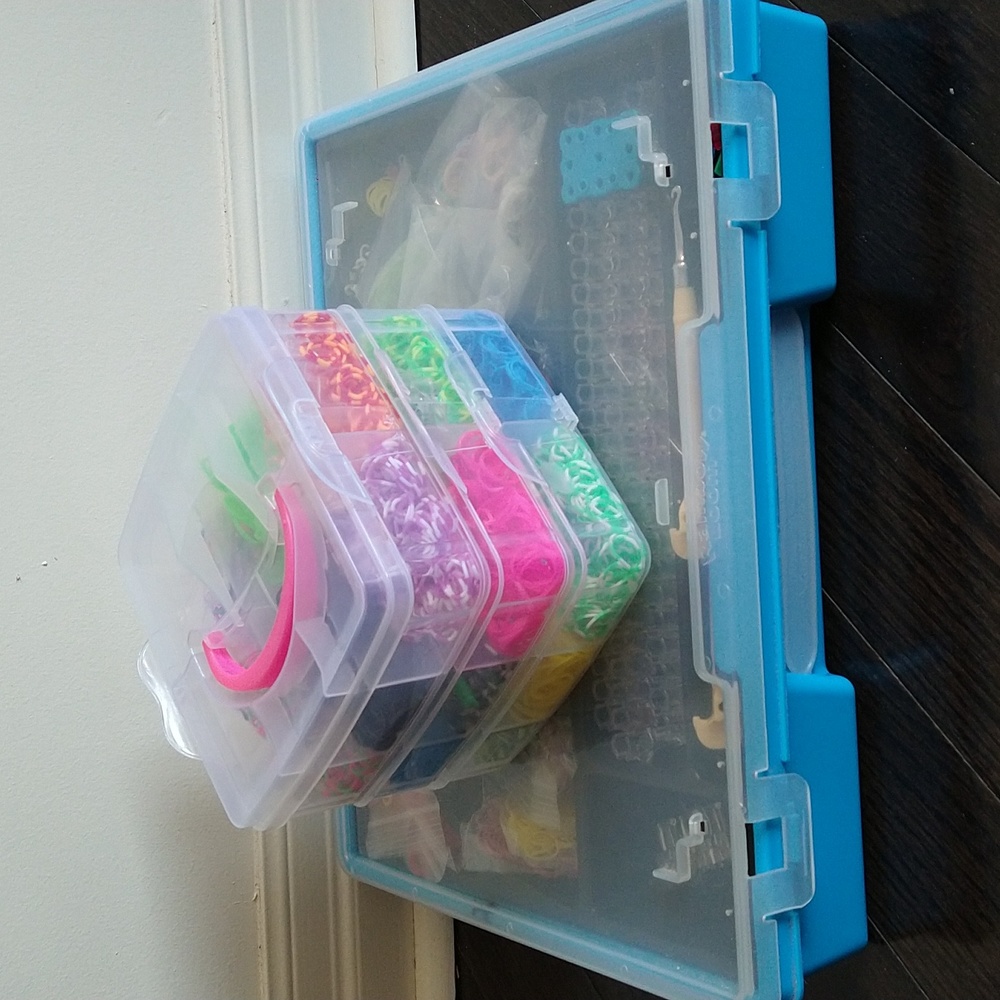 Rainbow Loom kit and bonus bands in container
